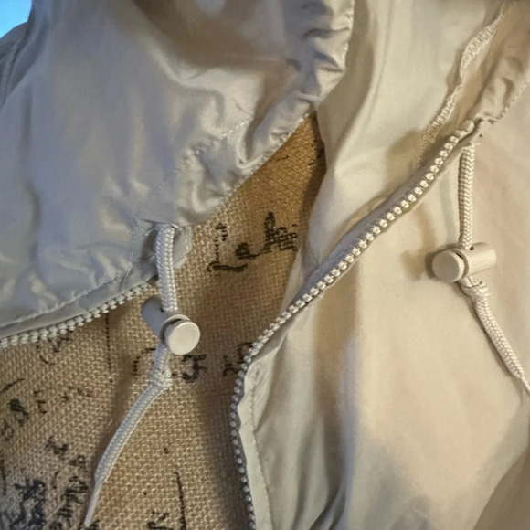 Totes Rain Hooded Rain Jacket XL Beige Khaki Drawstring Waist Pockets - Picture 4 of 7